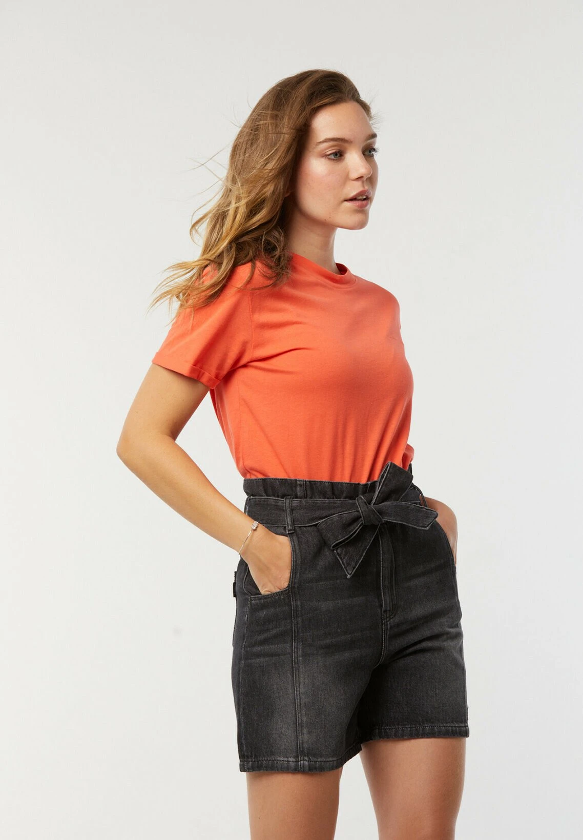 Lee Cooper Aza - T-Shirt Basique - Acide Orange 5 Lee Cooper Aza - T-Shirt Basique - Acide Orange – Image 5