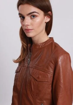 Lee Cooper Leather Jacket With Round Collar - 2 Zipped Side Pockets - - Veste En Cuir - Cognac -Lee Cooper Boutique 19fe01c704fa41768fa6c5e3fd402e4d