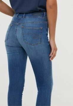 Lee Cooper Lc115F - Jean Slim - Medium Bright Blue -Lee Cooper Boutique 2d11765d697c4cdc8e0a031206236d92