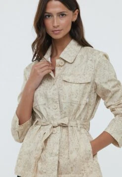 Lee Cooper Vestes Fahara - Veste Légère - Cream 9 Lee Cooper Vestes Fahara - Veste Légère - Cream -Lee Cooper Boutique 56f5c91794024f7489c7c5e49f10cf52