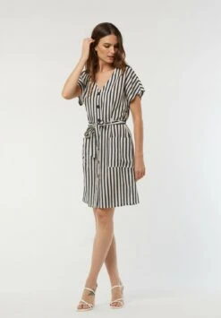 Lee Cooper Luzia - Robe Chemise - Marshmallow -Lee Cooper Boutique 5f52429eaf4c492a9e0a85be8c6f43fa