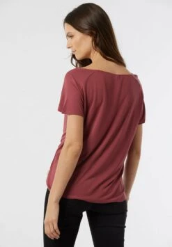 Lee Cooper Azzira - T-Shirt Basique - Vigne -Lee Cooper Boutique a706e8f056e74caa9a9c21f4d0f59af5