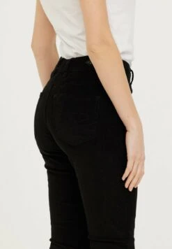 Lee Cooper Jean Slim - Pure Noir 10 Lee Cooper Jean Slim - Pure Noir -Lee Cooper Boutique babd3767fa4a438691e8911a8d6c55b8