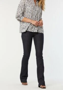 Lee Cooper Jeden - Jean Bootcut - Brut 10 Lee Cooper Jeden - Jean Bootcut - Brut -Lee Cooper Boutique dfd914f5bdf048f991b7f5e67a185538