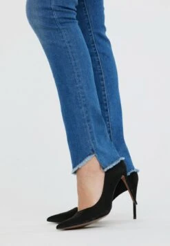 Lee Cooper Jean Slim - Medium Blue Brushed 8 Lee Cooper Jean Slim - Medium Blue Brushed -Lee Cooper Boutique e6d9d2585e8c4ded82ceb03f0ca2f232